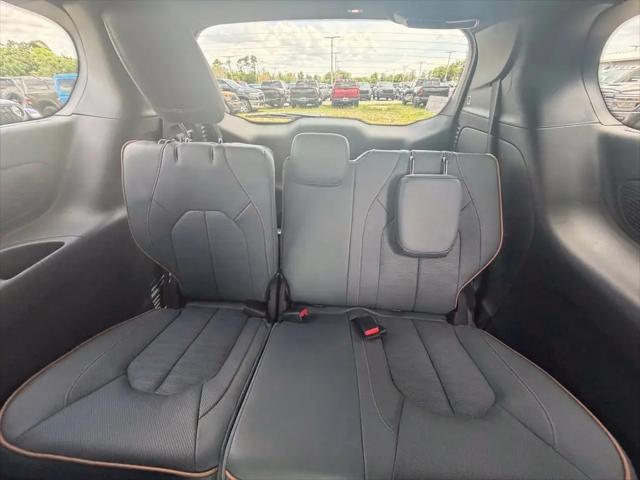 2027 Chrysler Pacifica Pinnacle