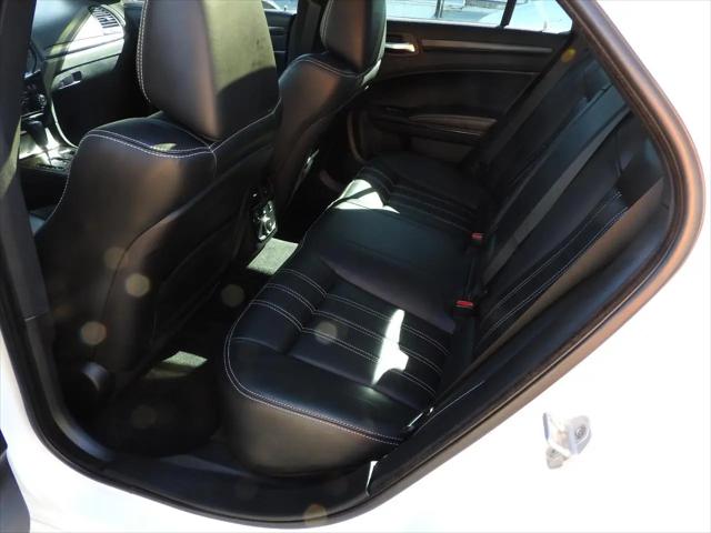 2012 Chrysler 300 S V8