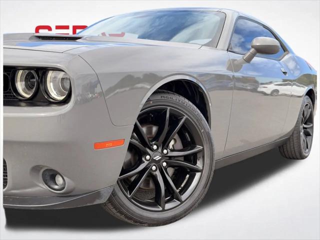 2018 Dodge Challenger SXT Plus