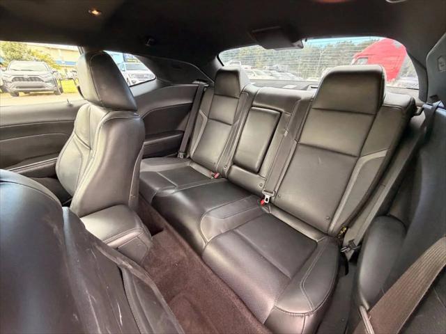 2018 Dodge Challenger SXT Plus