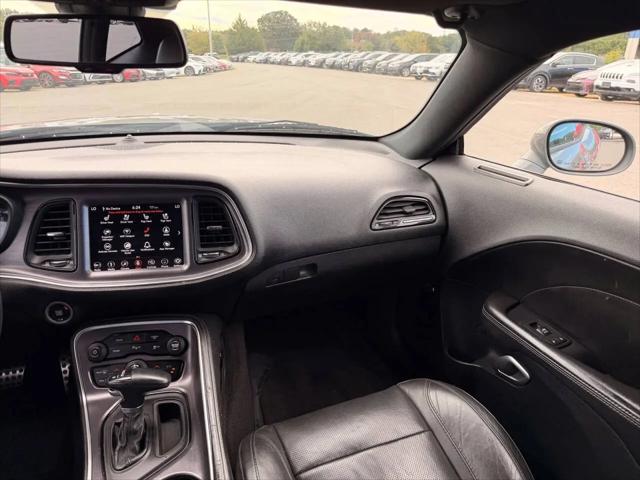 2018 Dodge Challenger SXT Plus