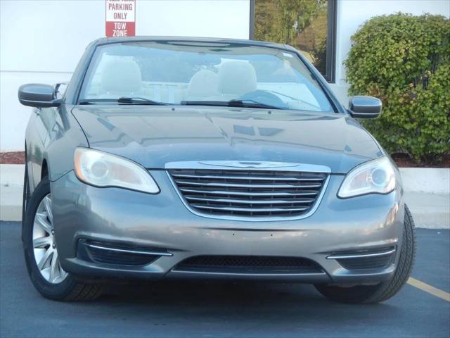 2013 Chrysler 200 Touring