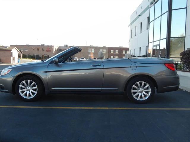 2013 Chrysler 200 Touring