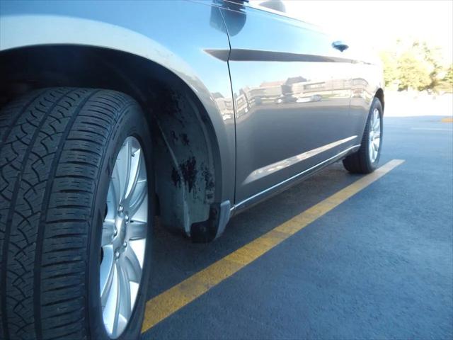 2013 Chrysler 200 Touring