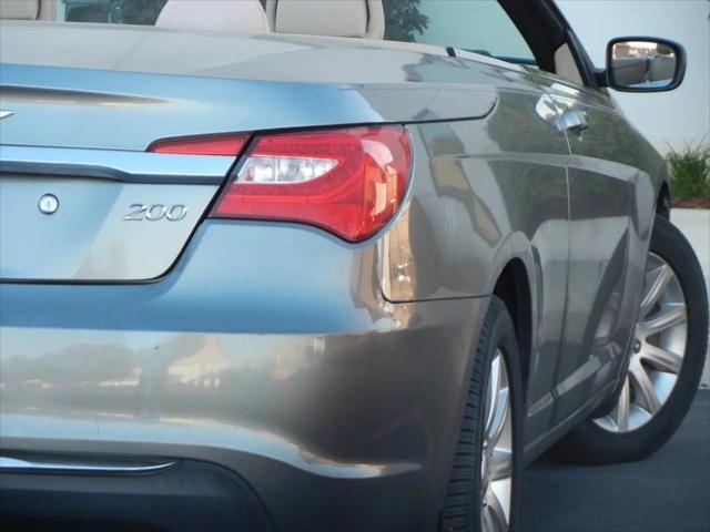 2013 Chrysler 200 Touring