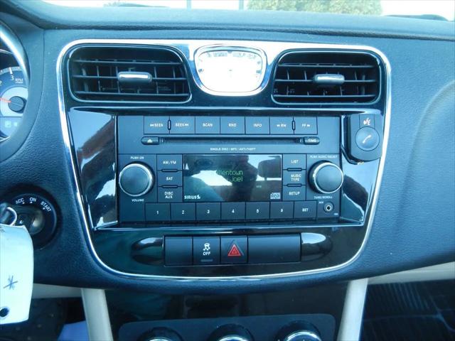 2013 Chrysler 200 Touring