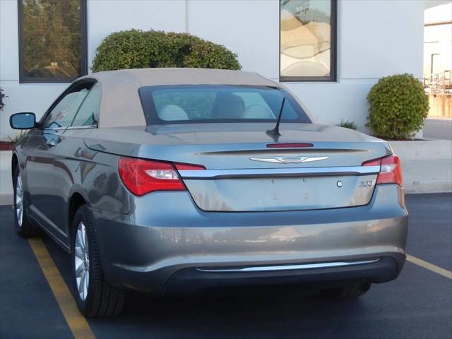2013 Chrysler 200 Touring