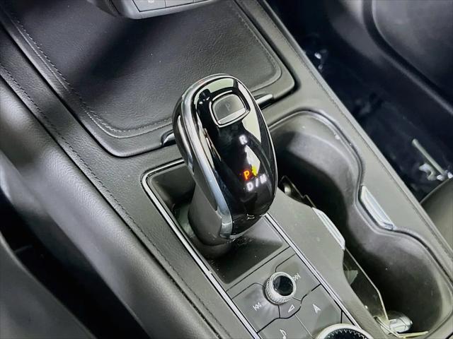 2021 Cadillac XT4 AWD Premium Luxury