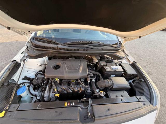 2019 Hyundai Accent SE