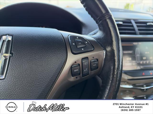 2014 Lincoln MKX Base