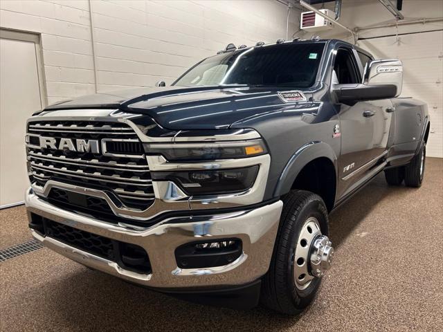 2025 Ram 3500 Limited Crew Cab 4x4 8 Box
