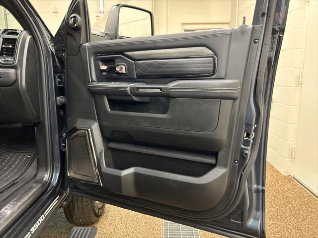 2025 Ram 3500 Limited Crew Cab 4x4 8 Box