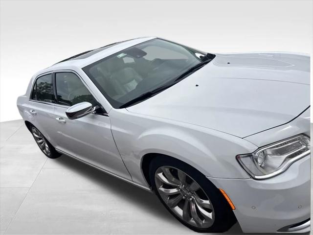 2021 Chrysler 300 Touring L