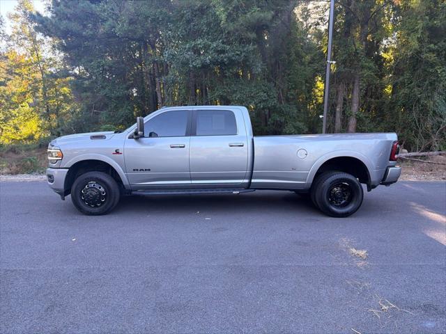 2022 RAM 3500 Laramie Crew Cab 4x4 8 Box