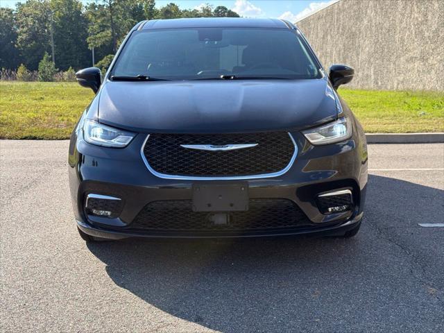 2025 Chrysler Pacifica Select 2025 Chrysler Pacifica Select
