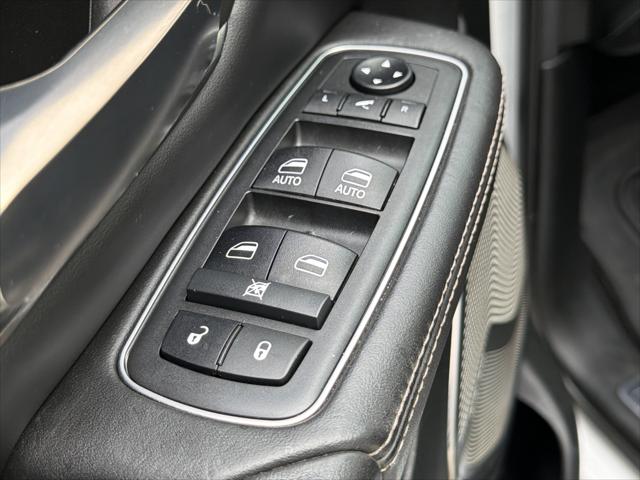 2019 Ram 1500 Limited Crew Cab 4x4 57 Box