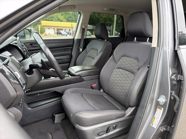 2025 Nissan Pathfinder SV 4WD