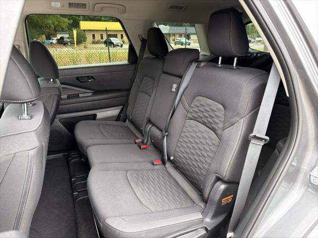 2025 Nissan Pathfinder SV 4WD