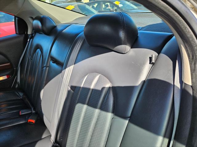 2001 Chrysler 300M Base