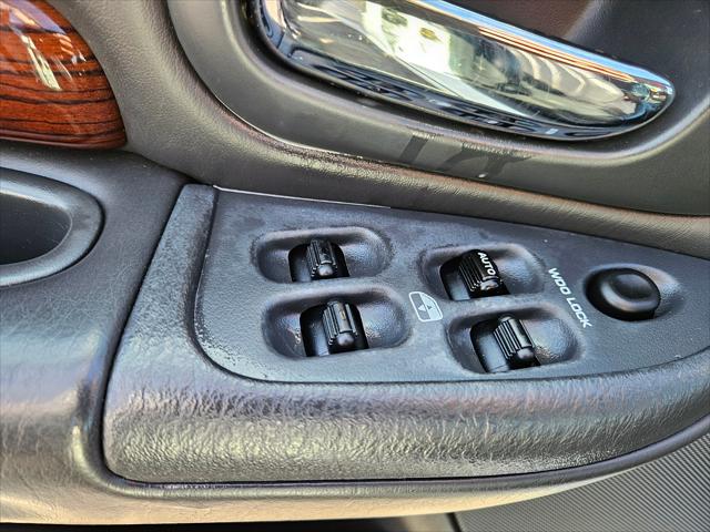 2001 Chrysler 300M Base