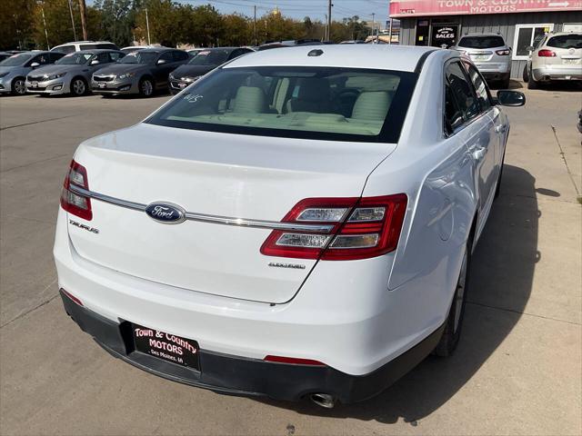 2014 Ford Taurus SE