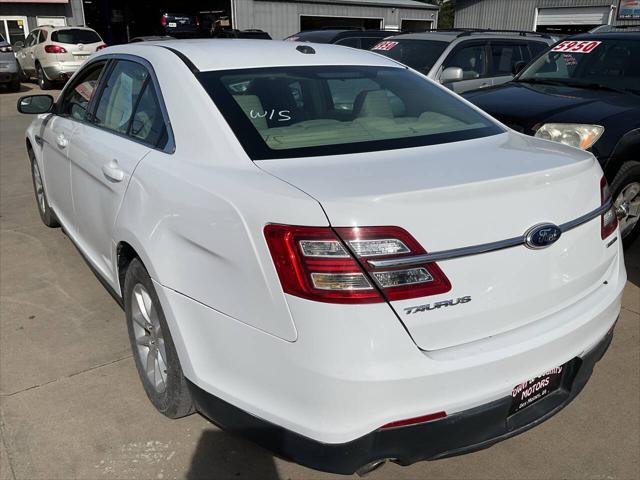 2014 Ford Taurus SE
