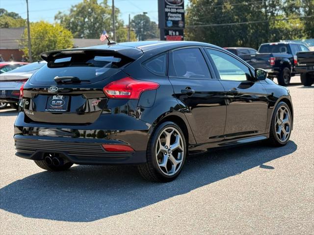 2017 Ford Focus ST Hatchback 4D