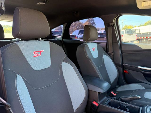 2017 Ford Focus ST Hatchback 4D