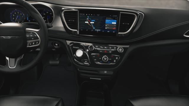2027 Chrysler Pacifica Select AWD