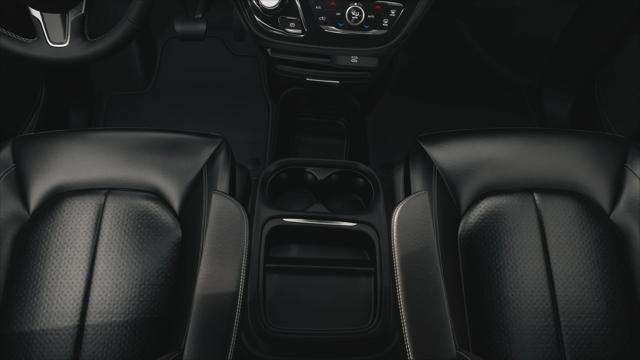 2027 Chrysler Pacifica Select AWD