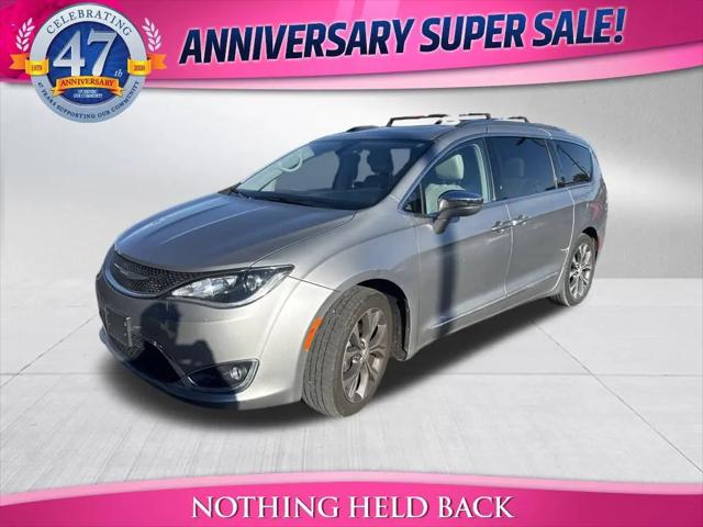 2017 Chrysler Pacifica Limited for sale in Fort Wayne, IN