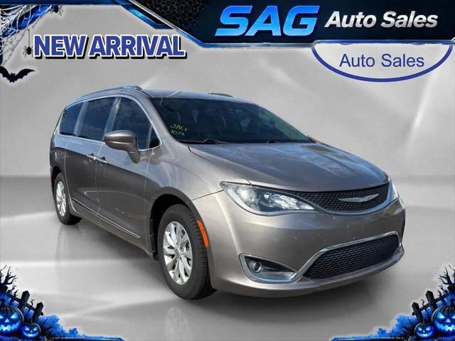 2018 Chrysler Pacifica Touring L for sale in Surprise, AZ