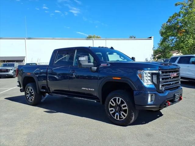 2022 GMC Sierra 2500HD 4WD Crew Cab Standard Bed AT4 for sale in North Brunswick, NJ