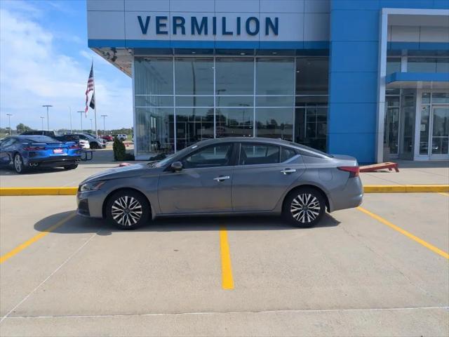 2023 Nissan Altima SV FWD for sale in Tilton, IL