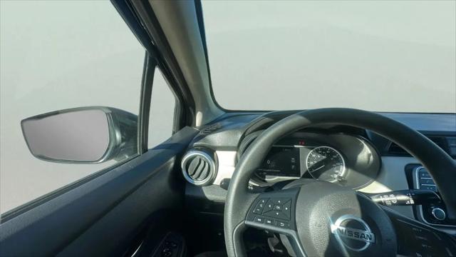 2021 Nissan Versa SV Xtronic CVT