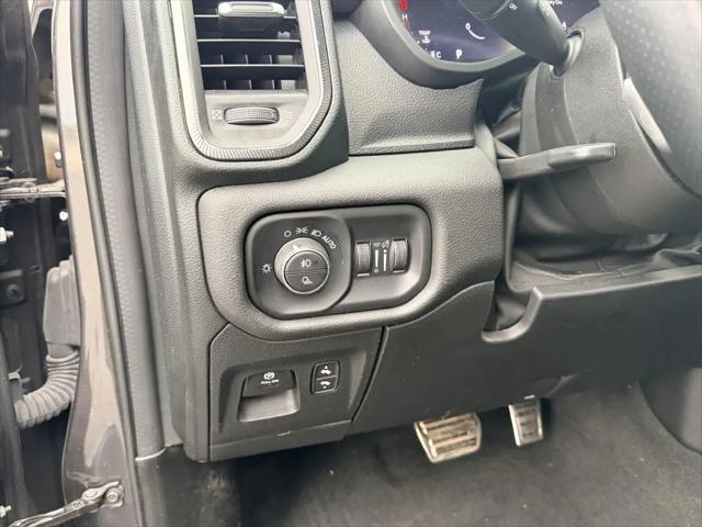 2024 Ram 1500 Laramie Crew Cab 4x4 57 Box