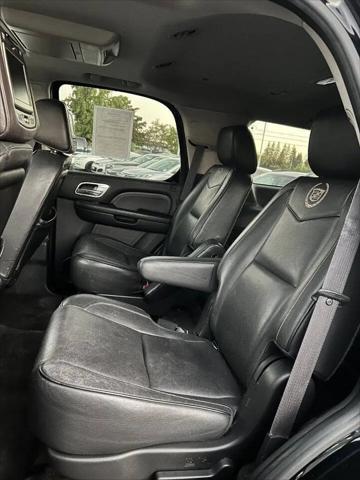 2012 Cadillac Escalade Platinum Edition