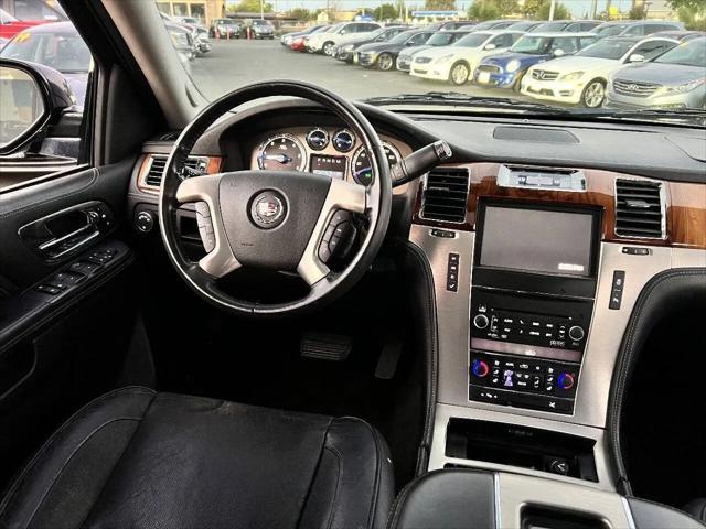 2012 Cadillac Escalade Platinum Edition