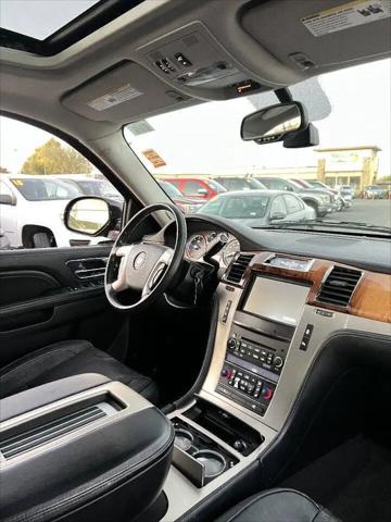 2012 Cadillac Escalade Platinum Edition
