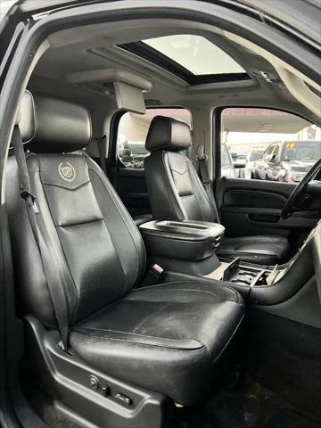 2012 Cadillac Escalade Platinum Edition