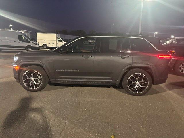 2025 Jeep Grand Cherokee Summit Reserve 4x4 2025 Jeep Grand Cherokee Summit Reserve 4x4