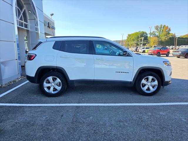 2022 Jeep Compass Latitude 4x4 2022 Jeep Compass Latitude 4x4