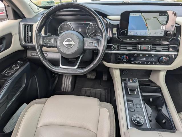 2022 Nissan Pathfinder SL 4WD