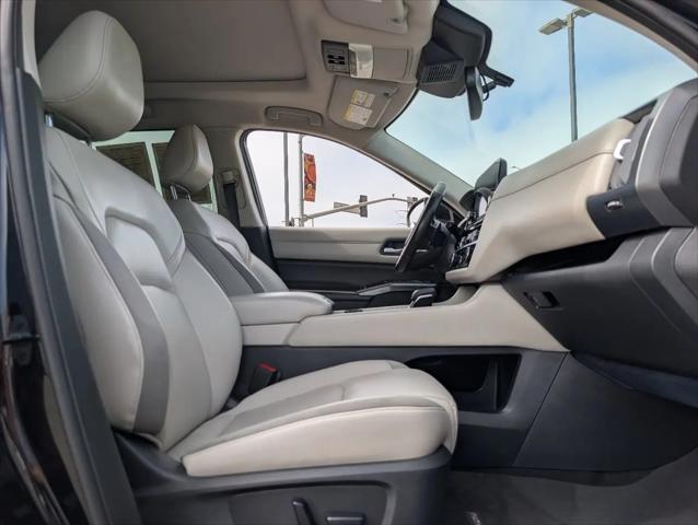 2022 Nissan Pathfinder SL 4WD