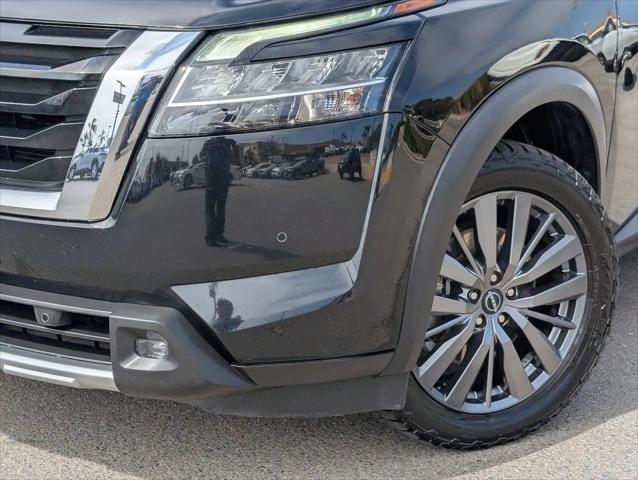 2022 Nissan Pathfinder SL 4WD