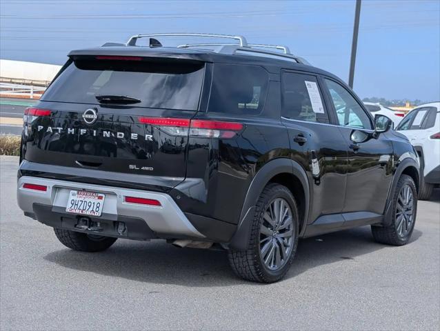 2022 Nissan Pathfinder SL 4WD