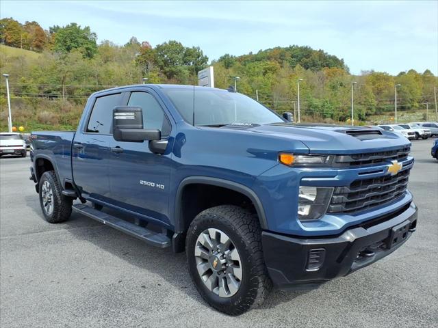 2024 Chevrolet Silverado 2500HD 4WD Crew Cab Standard Bed Custom