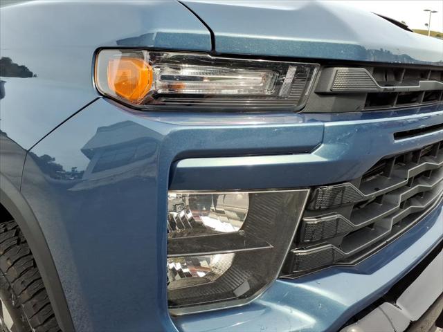 2024 Chevrolet Silverado 2500HD 4WD Crew Cab Standard Bed Custom