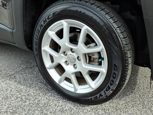 2021 Jeep Renegade Latitude 4x4 2021 Jeep Renegade Latitude 4x4