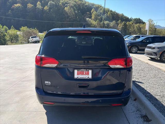 2020 Chrysler Pacifica Touring